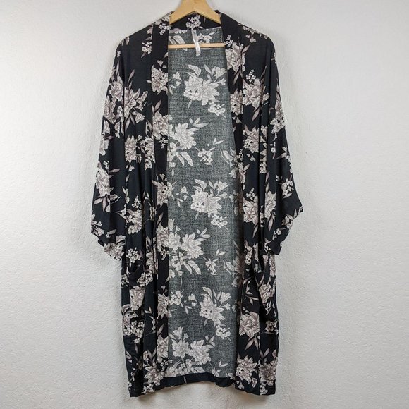 Spiritual Gangster Maya Floral Kimono Robe OS - Picture 5 of 12